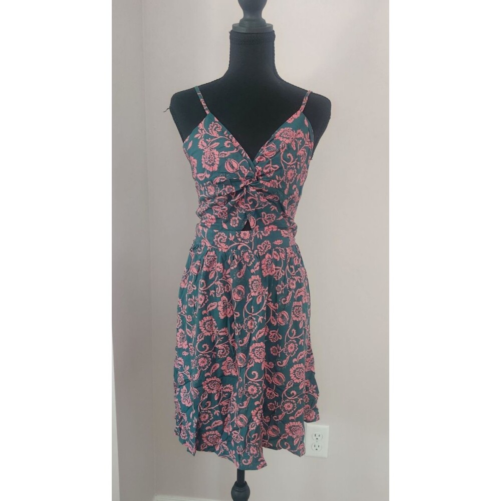 NWT CUPSHE Green Floral Mini Beach Dress Twisted V-Neck Cutout Cami Straps - XL - Picture 5 of 9